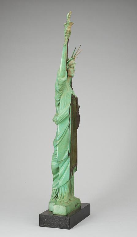 Arman (Armand Pierre Fernandez), "Slice of Liberty".