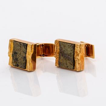 LAPPONIA 18K gold and copper ore, set of ring cufflinks and tie-pin, total weight 33,0 g, Finland 1988, design"Guldsten".