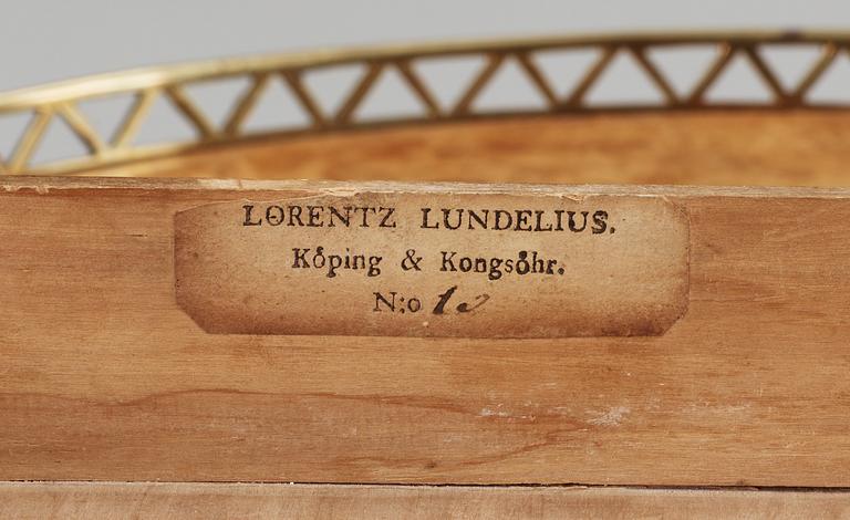 BORD, av Lorentz Lundelius (verksam i Köping och Kungsör 1776-1813). Sengustavianskt.