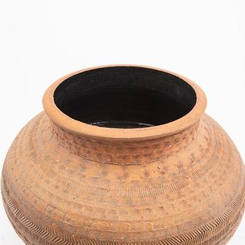 Signe Persson-Melin, urna signerad och daterad 1964 delvis glaserat stengods.