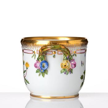 Vinkylare, porslin. Royal Copenhagen, "Flora Danica", Danmark, 1900-tal.