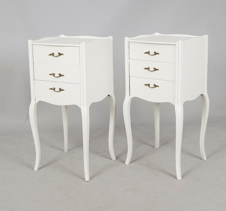 SÄNGBORD, 1 par, rokokostil, 1900-talets mitt.