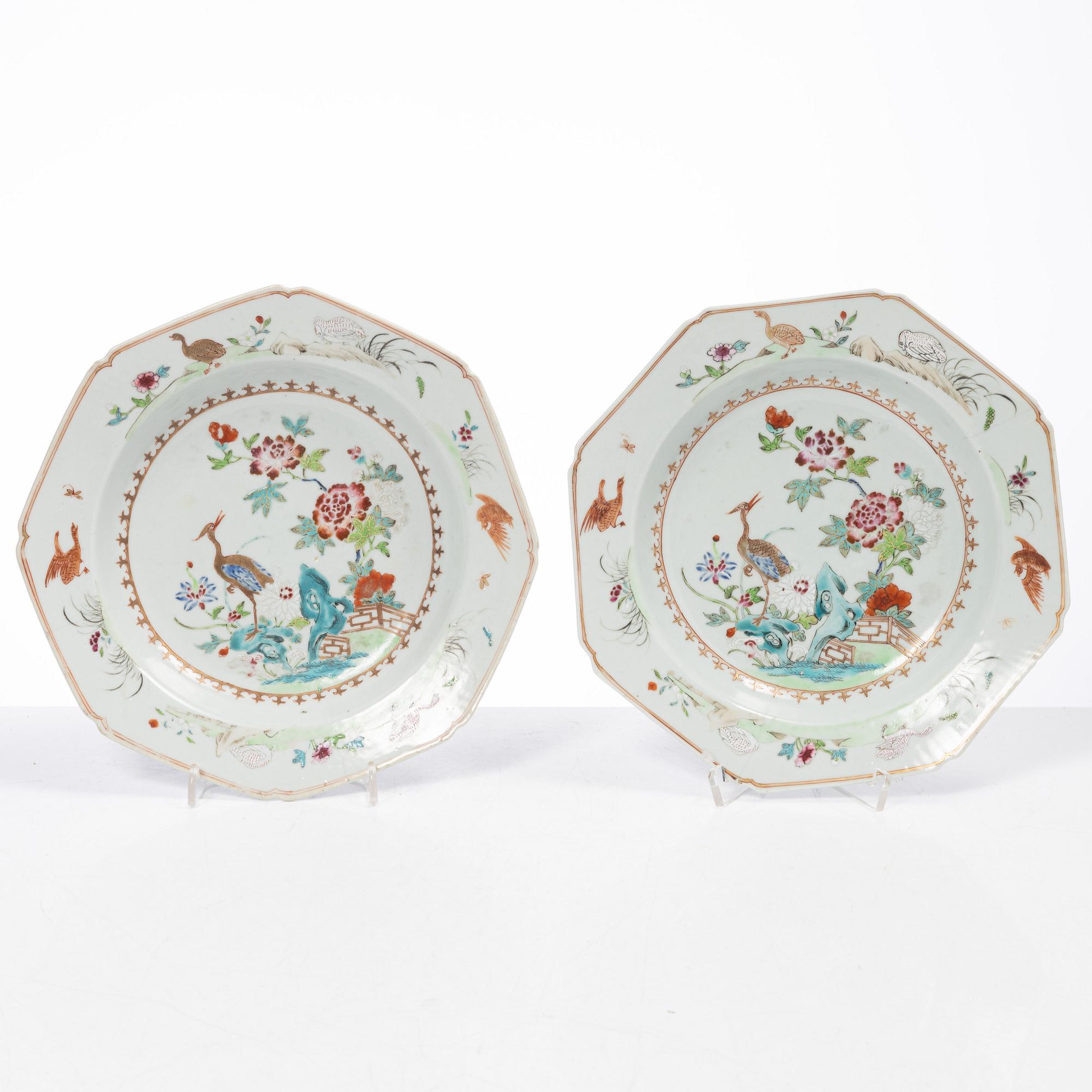 Skål samt tallrikar, ett par, porslin, Kina, Yongcheng (1723-35).