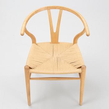 Hans J. Wegner, stolar, 4 st, "Y-stolen", modell CH-24, Carl Hansen & Søn, Danmark.