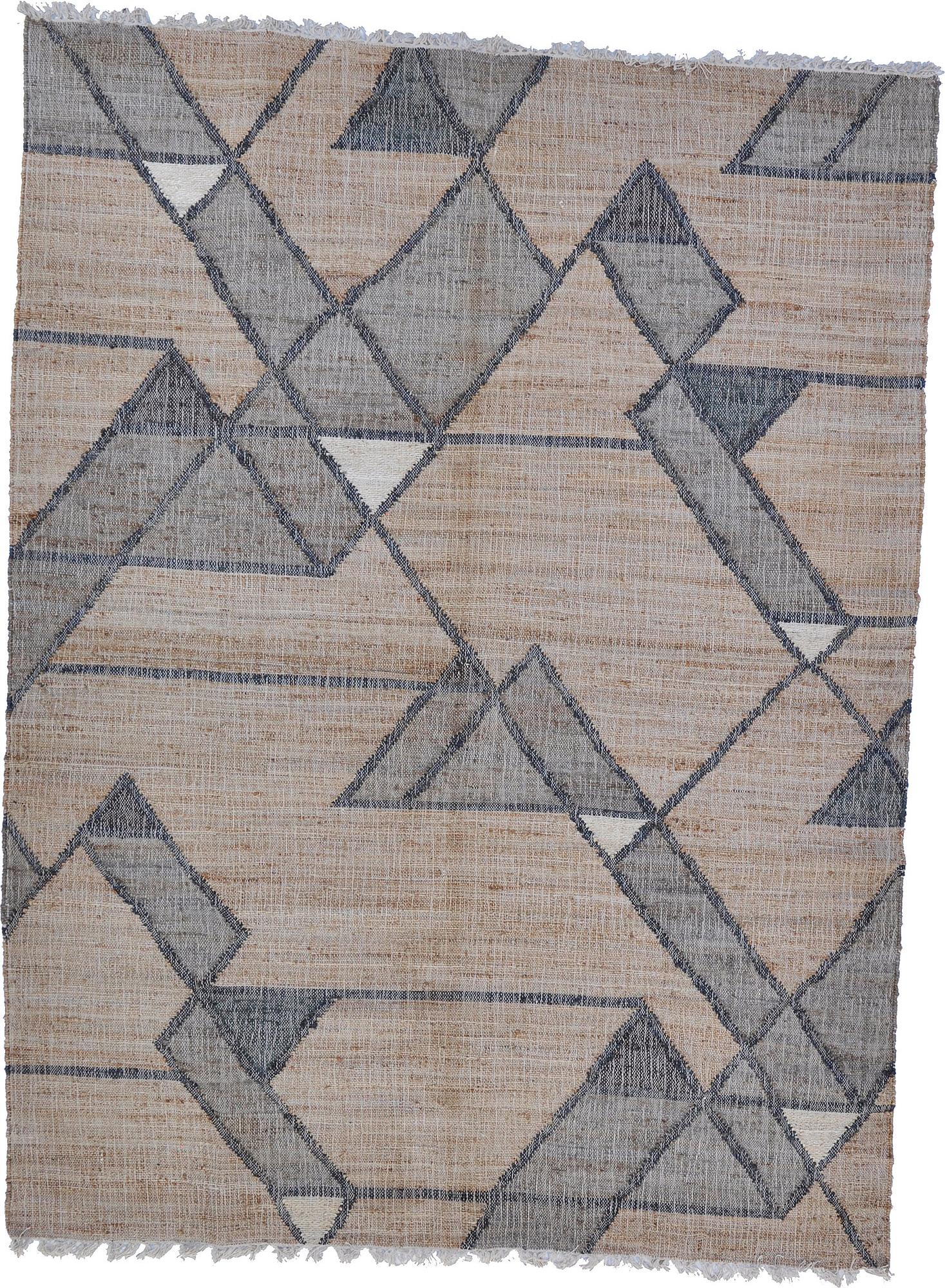 A CARPET, flat weave, ca 286 x 209 cm.