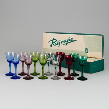 LENNART ROSÉN, 12 glasses from Reijmyre, 1950's.