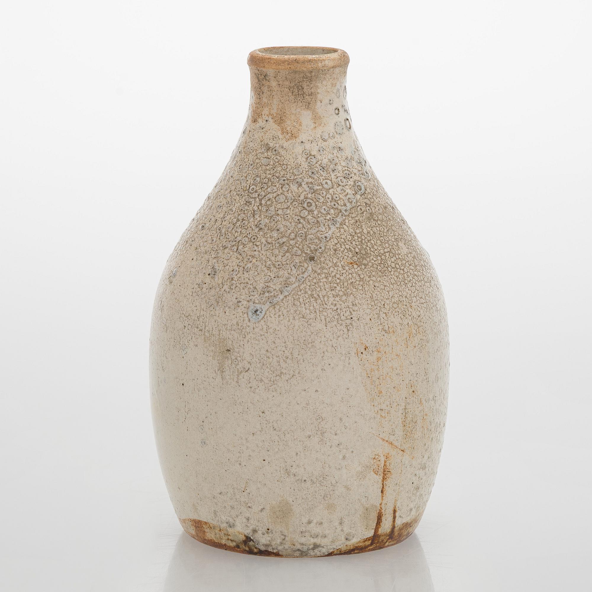 Kyllikki Salmenhaara, a stoneware vase, signed KS -43.