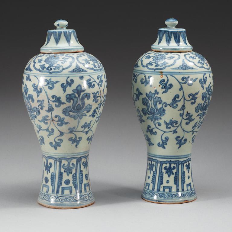 A pair of blue and white 'Meiping' vases with cover, Ming dynasty.