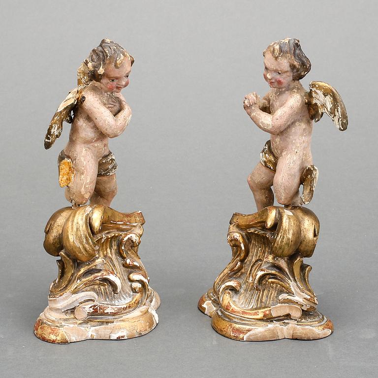 SKULPTUR, ett par, trä, barock, omkring sekelskiftet 1700.