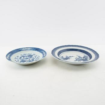 A group of 10 odd blue and white dinner plates, Qing dynasty, 18th/19th century.