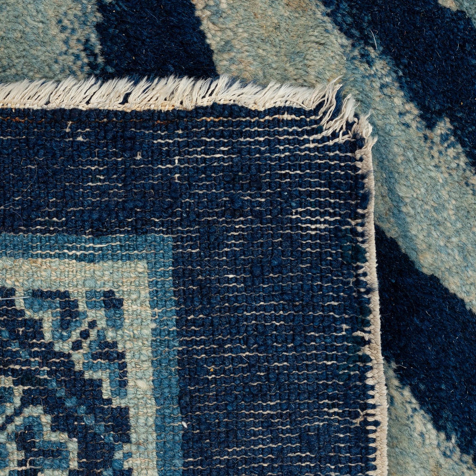 Matta, semiantik Baotou, Kina, figural, ca 260,5 x 184,5 cm.