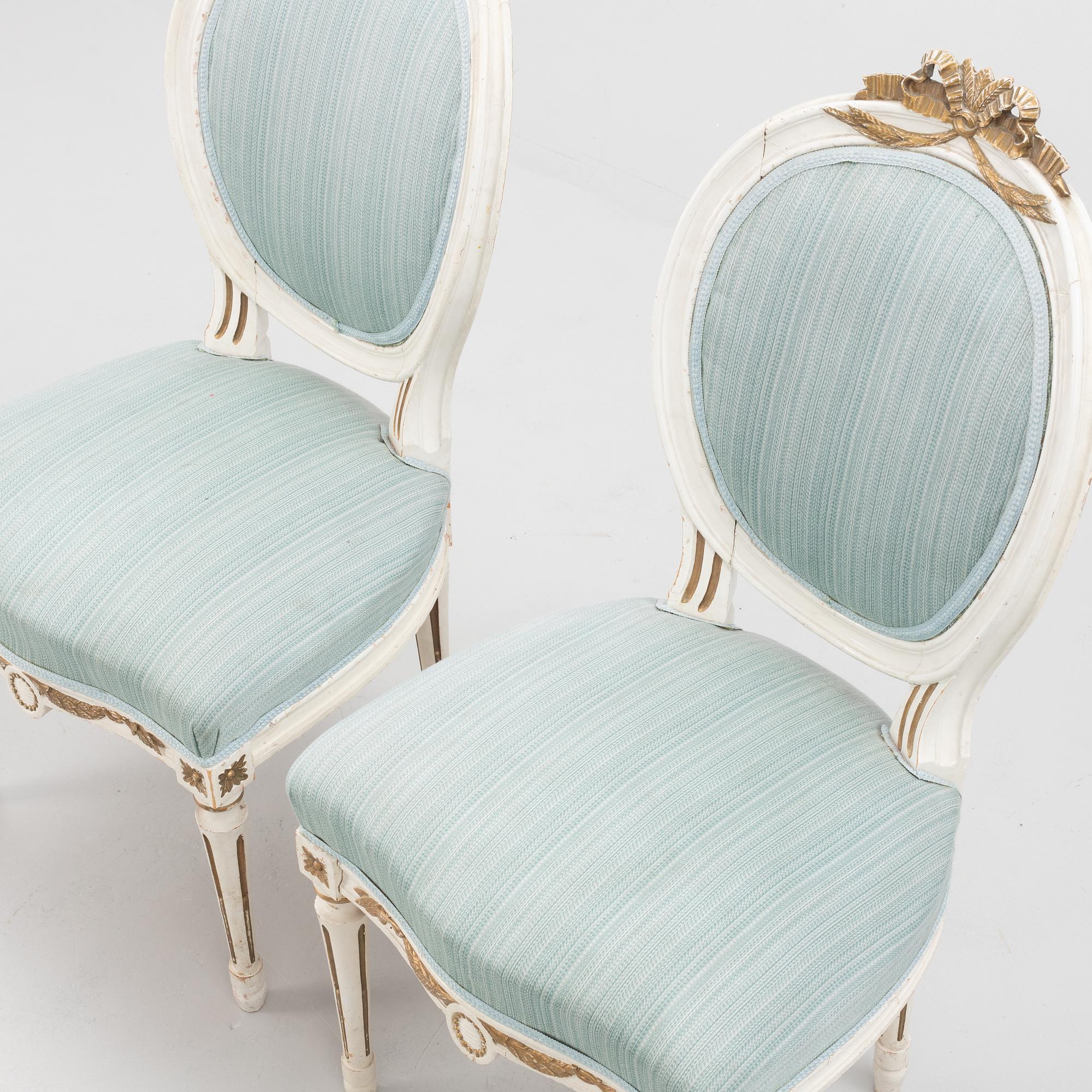 Chairs 4 pcs and table, Gustavian style, from around the year 1900.