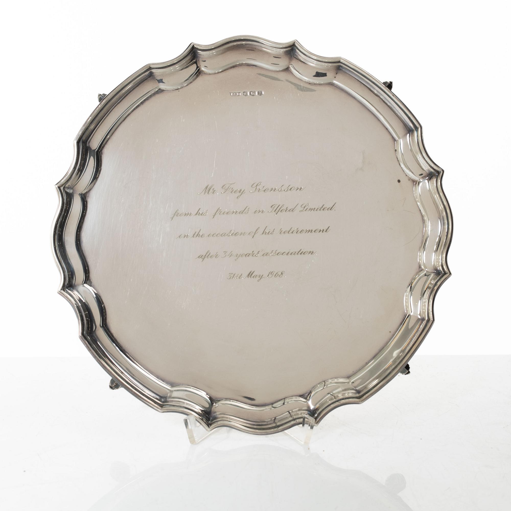 An English silver salver, mark of Roberts & Dore Ltd, Sheffield 1967.