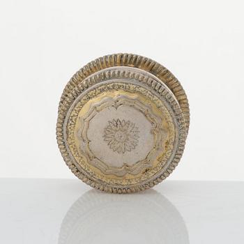 Petter Wirgman, luktdosa, silver, Göteborg (verksam 1733-1739).