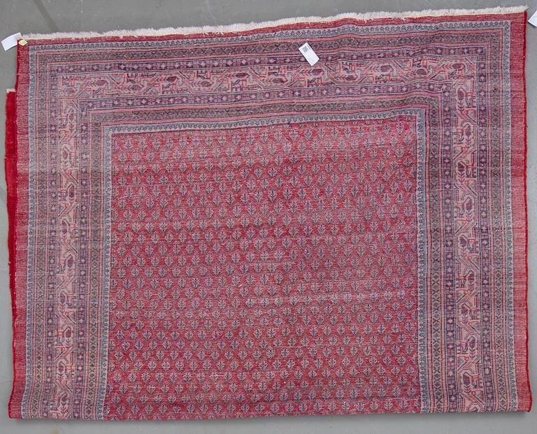 MATTA, orientalisk. Ca 314x229 cm.