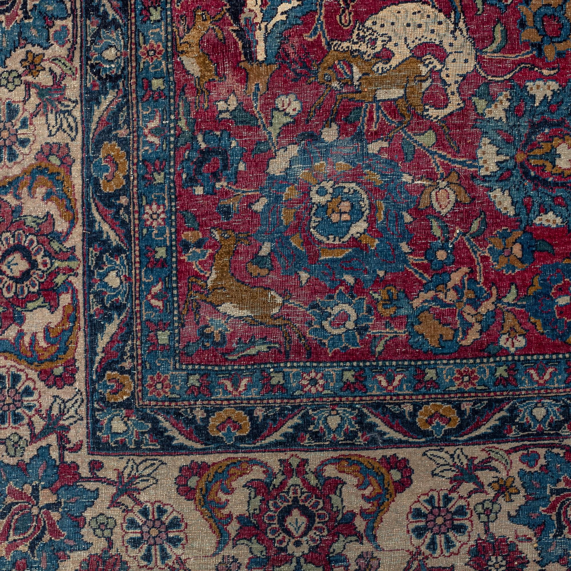 A CARPET, semi-antique Esfahan/Tehran, probably, ca 317,5 x 203,5 - 205 cm.