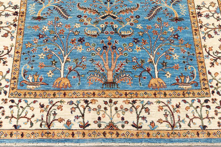 A rug, Ziegler Design, ca 239 x 164 cm.