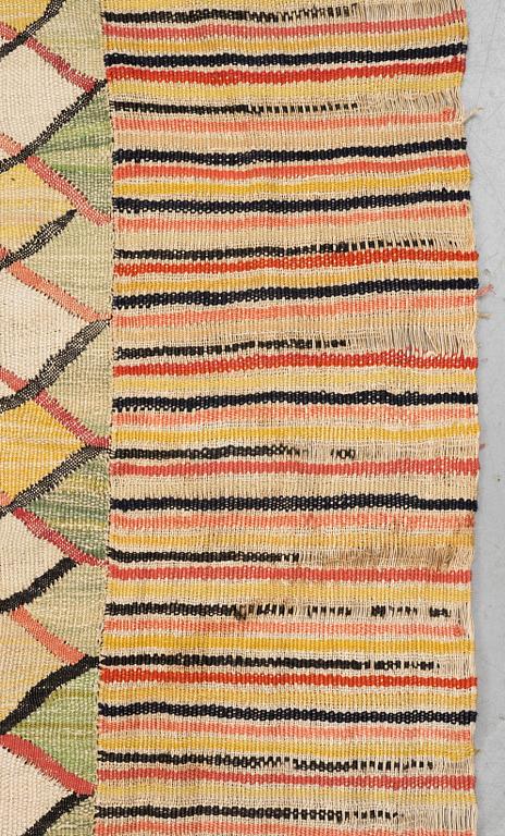 Barbro Nilsson, a drape, "Vingåkra". Tapestry weave. 193,5 x 161 cm.