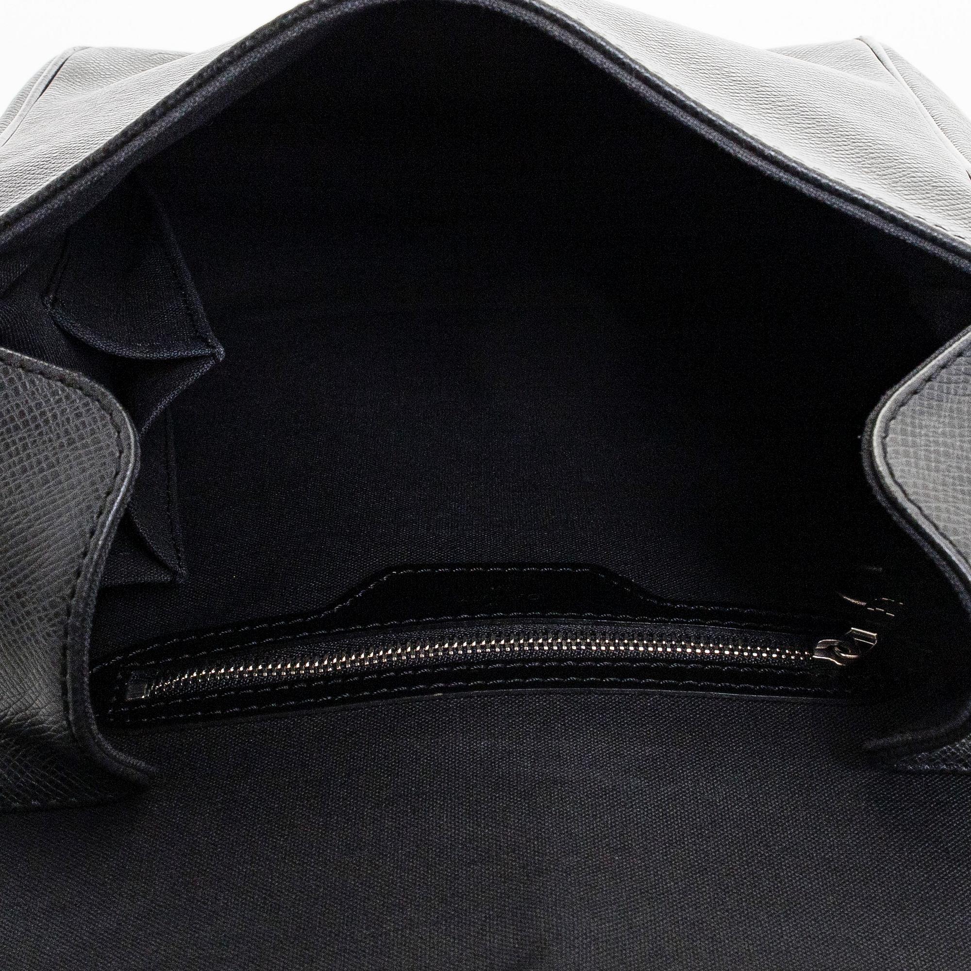 Louis Vuitton, A 'Yaranga' bag.