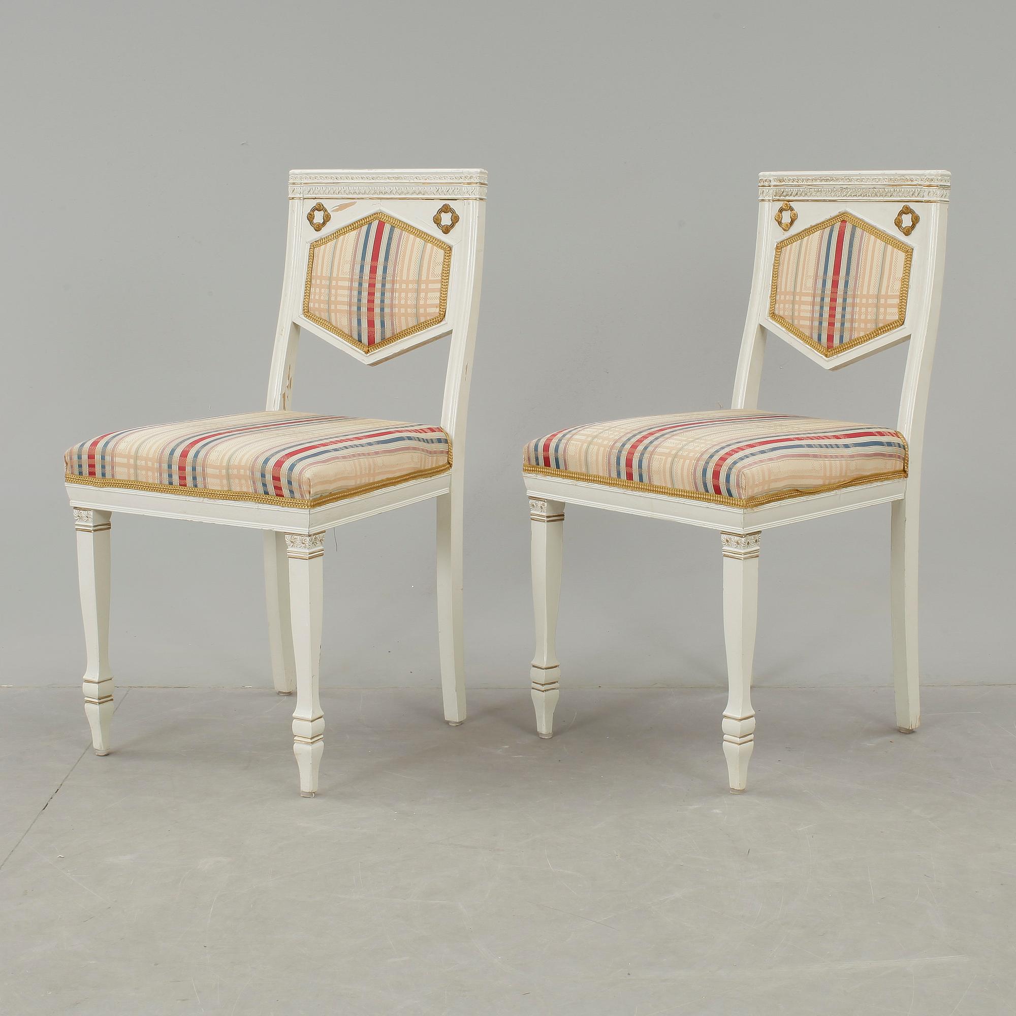 STOLAR, ett par, empirestil, omkring 1900.