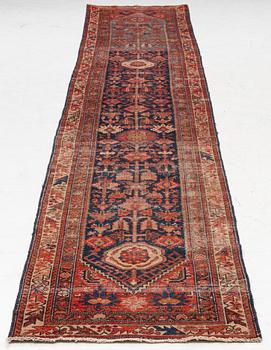 Gallery carpet, Malajir, approx. 490 x 80 cm.