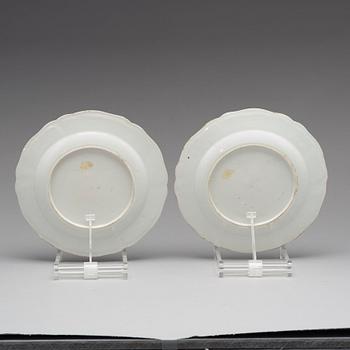 A pair of armorial famille rose plates, Qing dynasty, Qianlong (1736-95).