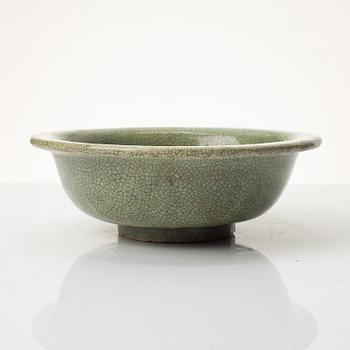 Skål, keramik, Kina, Mingdynsatin (1368-1644).