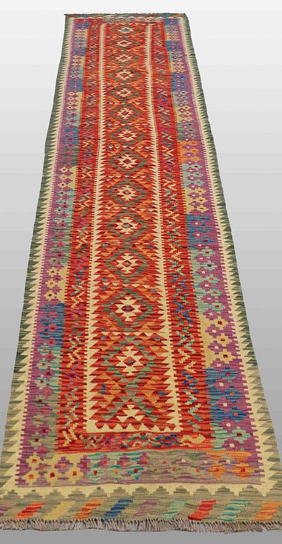 A RUNNER, Kilim, ca 414 x 78 cm.