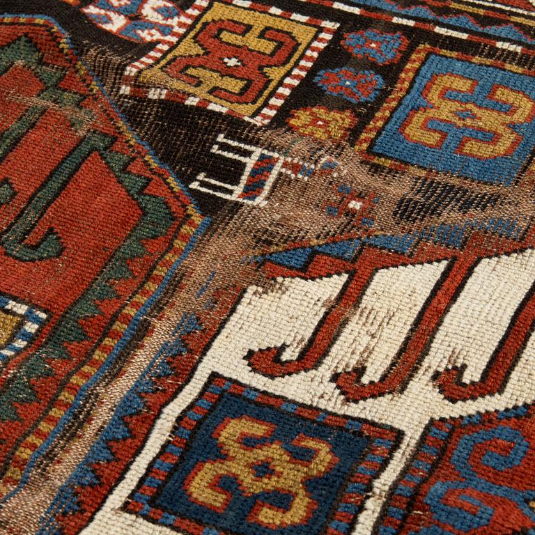 Gallerimatta, Kazak, södra Kaukasus, Ca 248 x  117 cm.