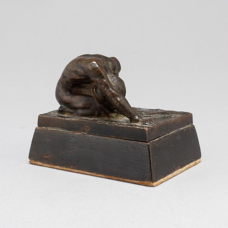 IVAR JOHNSSON, Sculpture. Bronze, unsigned. Height 4.5 cm, length 9 cm.