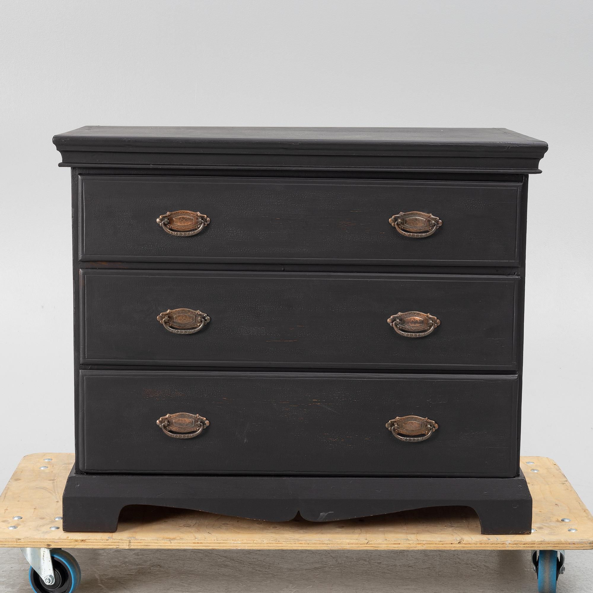 Byrå, sent 1800-tal.