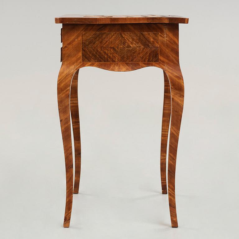 BORD, svenskt stockholmsarbete, 1700-talets andra hälft, rokoko.