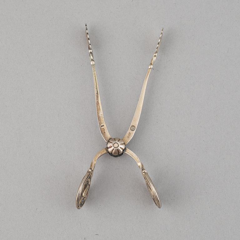 A sugar tongs from Georg Jensen, early 20th century.