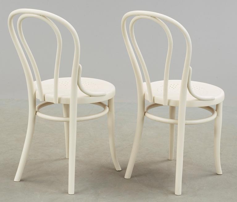 STOLAR, ett par, Thonet, omkring år 1900.
