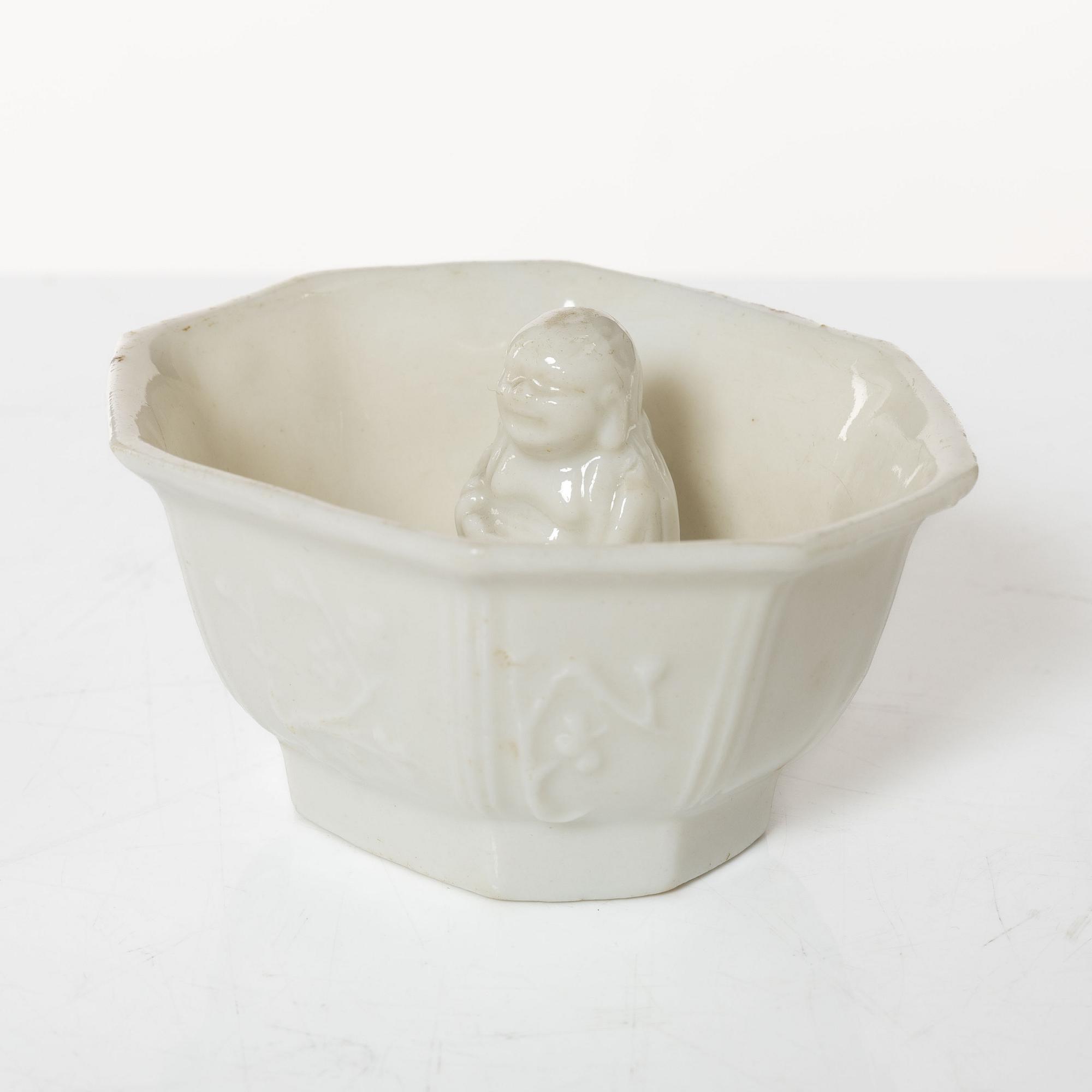 A blanc de chine wine cup, Qing dynasty, Kangxi (1662-1722).