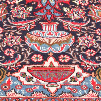 A Kashmar rug, ca 370 x 290 cm.