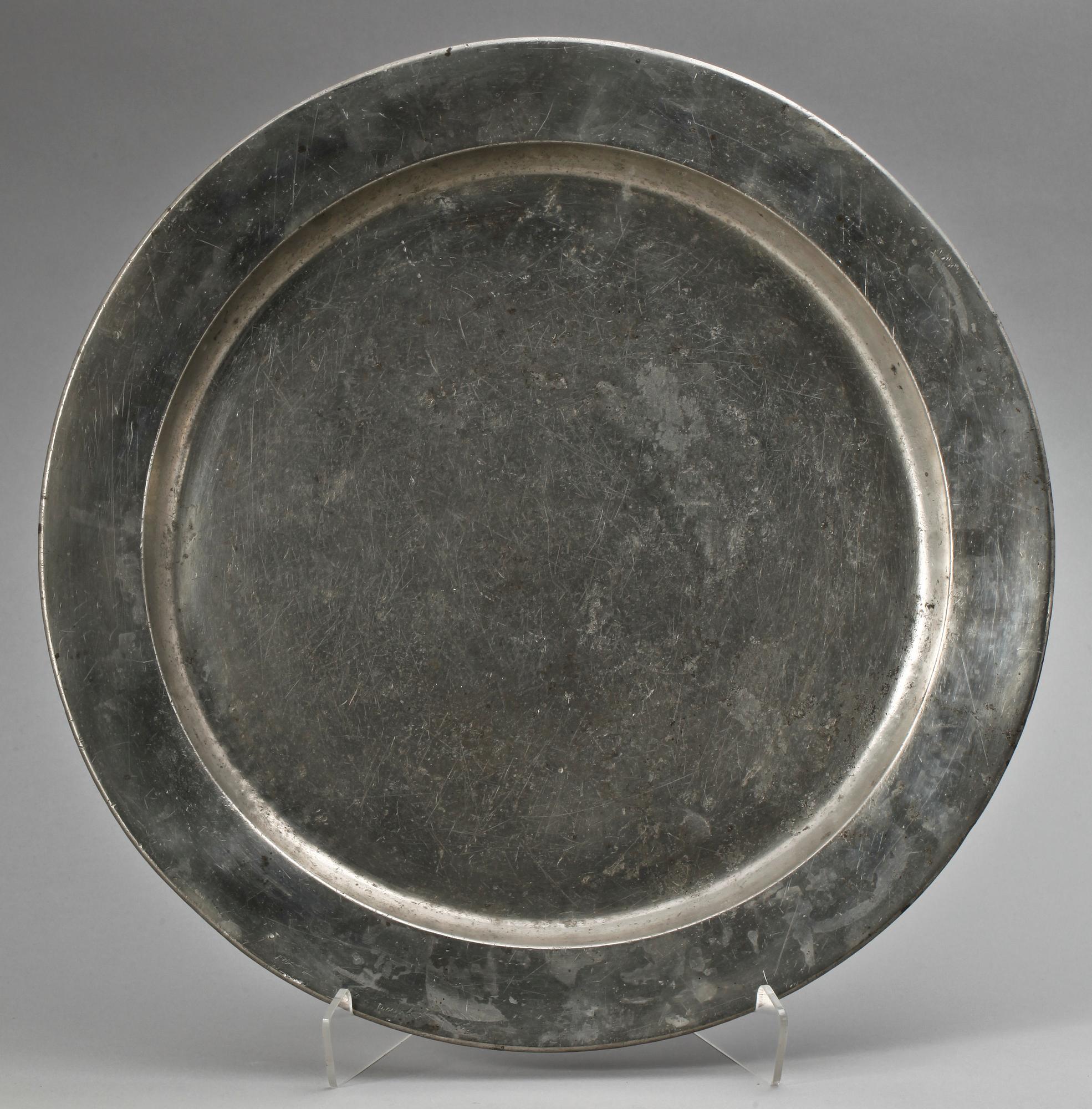 A Swedish pewter plate, Carl Logren, Falun 1750-75.
