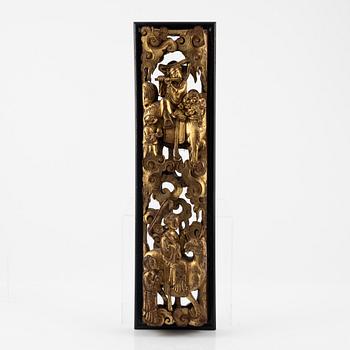 A wooden sculptured wooden panel, late Qing dynasty, 19th Century.