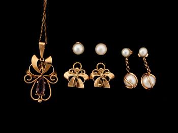 SMYCKEN samt KLOCKOR, 6 delar, 14 k samt 18 k guld. Vikt exklusive armbandsur, ca 12,9 g.