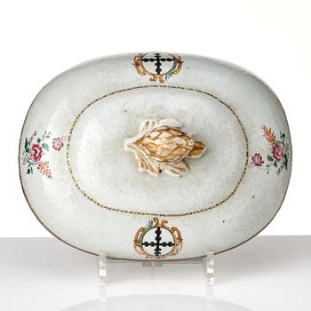 A famille rose armorial dish with cover, Qing dynasty, Qianlong (1736-95).