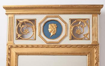 Spegel, av Eric Wahlberg (mästare i Stockholm 1760-1811), Sengustaviansk.