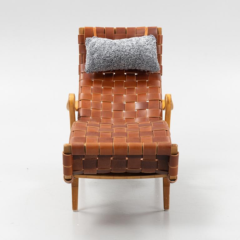 Bruno Mathsson, vilfåtölj, "Pernilla 3", Firma Karl Mathsson, 1950-tal.