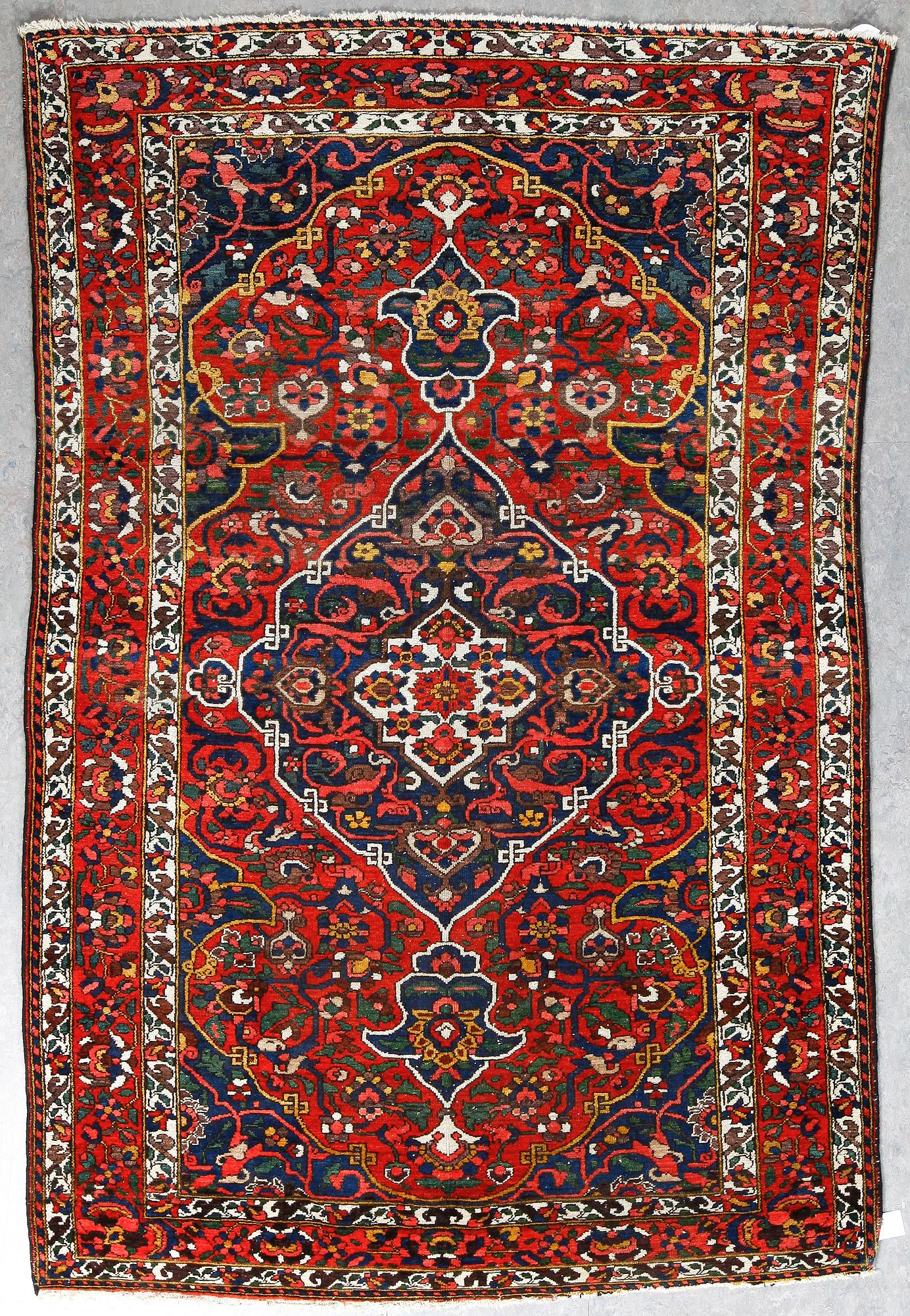 MATTA, semiantik Bakhtiari, ca 220x144 cm.