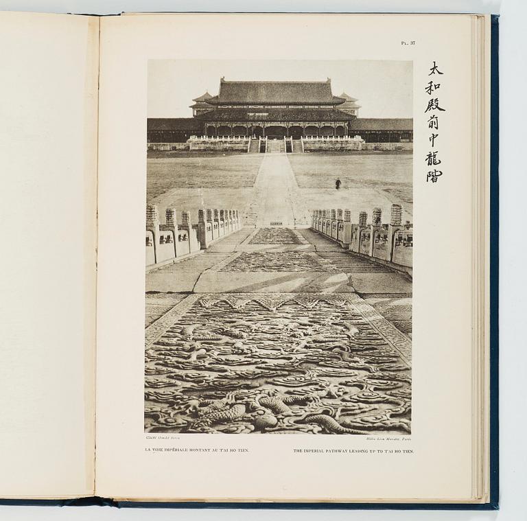 A book by Osvald Siren, 'The Imperial Palaces of Peking'. Paris and Brussels, G. van Oest, MCMXXVI.