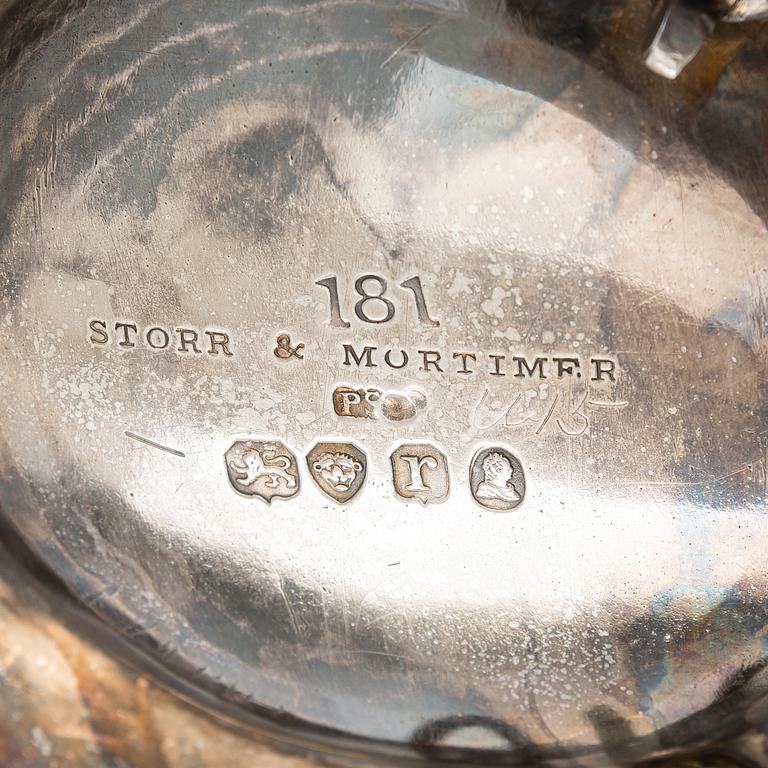 Mustepulloteline ja kynttilänjalka, hopeaa ja lasia, Storr & Mortimer, Lontoo 1832.