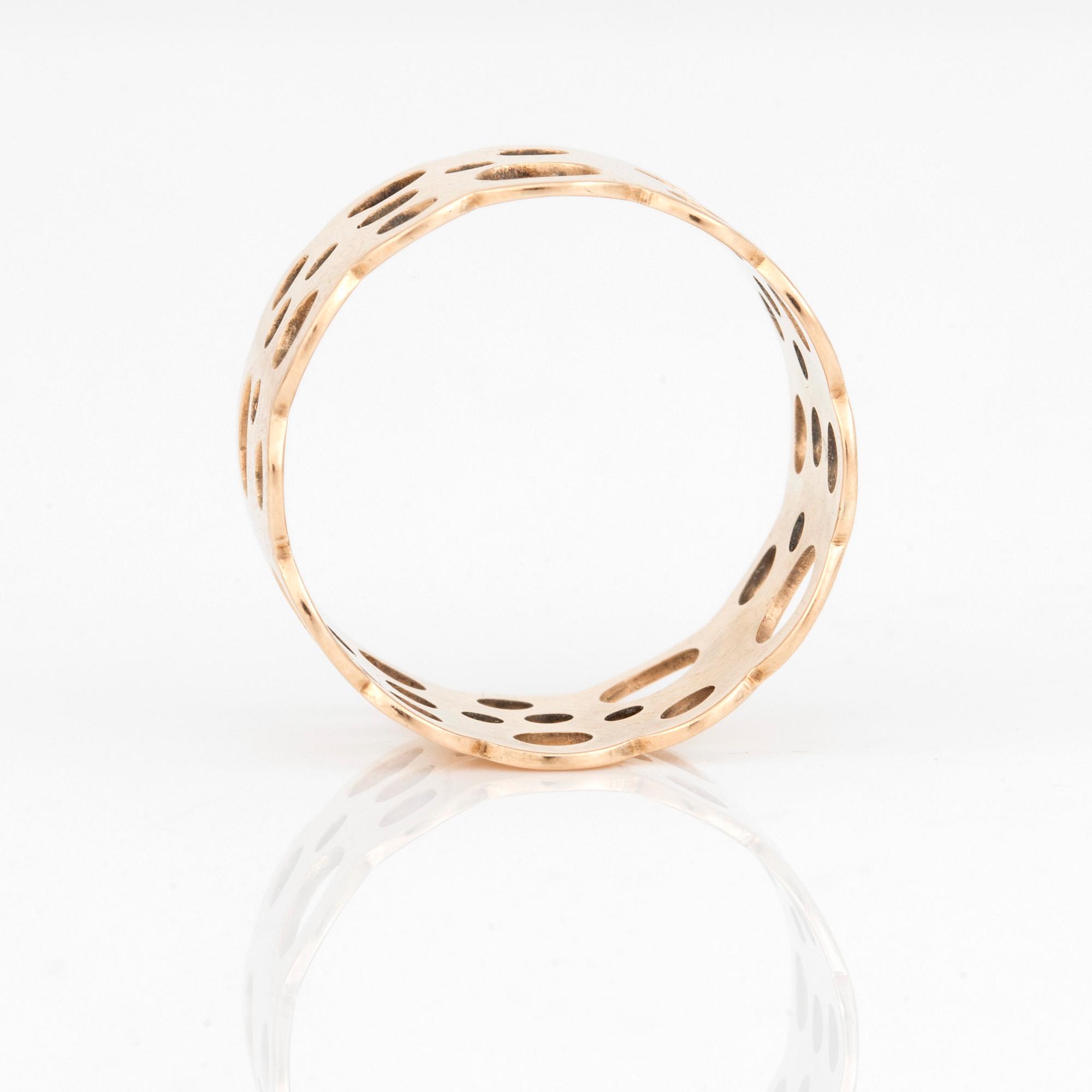 RING, troligen Liisa Vitali, N Westerback, Helsingfors, Finland 1972.