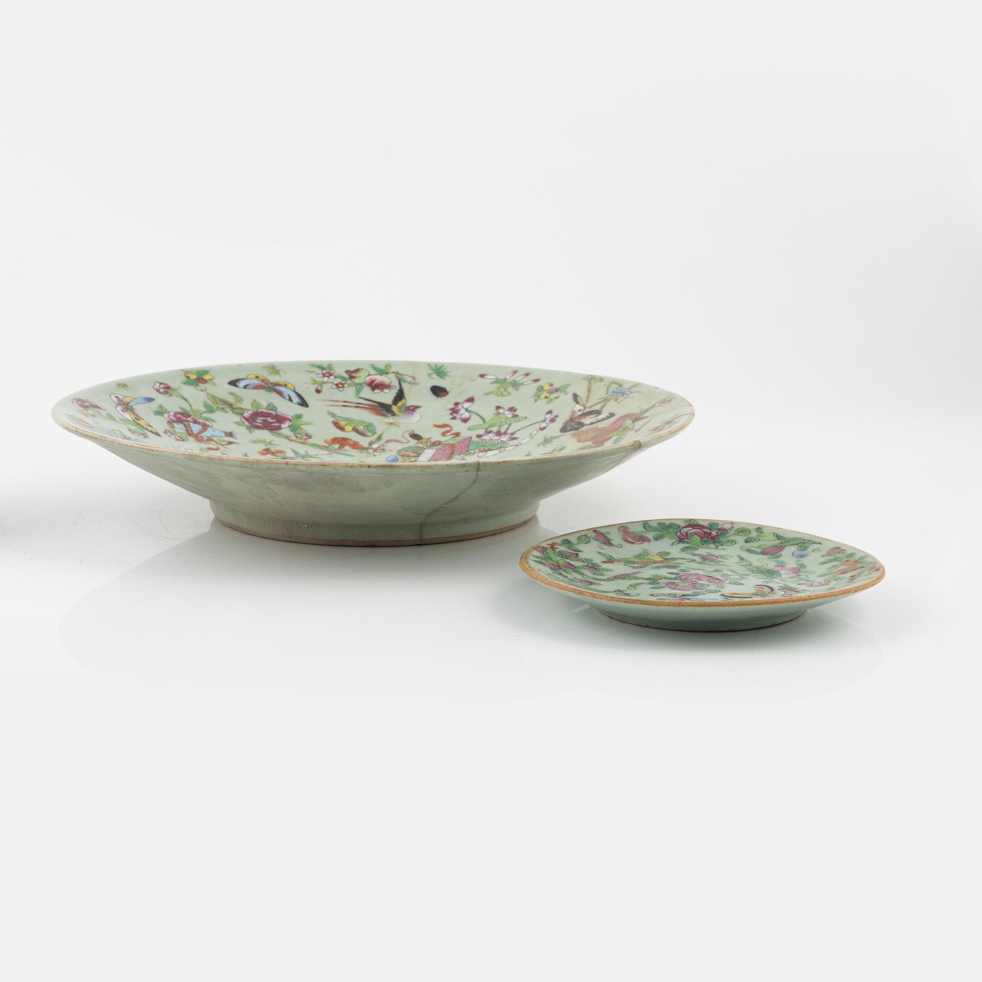 Five porcelain plates and a dish, China, Qing Dynastu, 19th century.