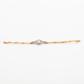 Bracelet, faceted aquamarine, rose-cut diamonds, 18K gold.