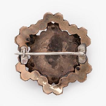 Collier och brosch, viktorianska, cabochon- och rosenslipade granater, silver.