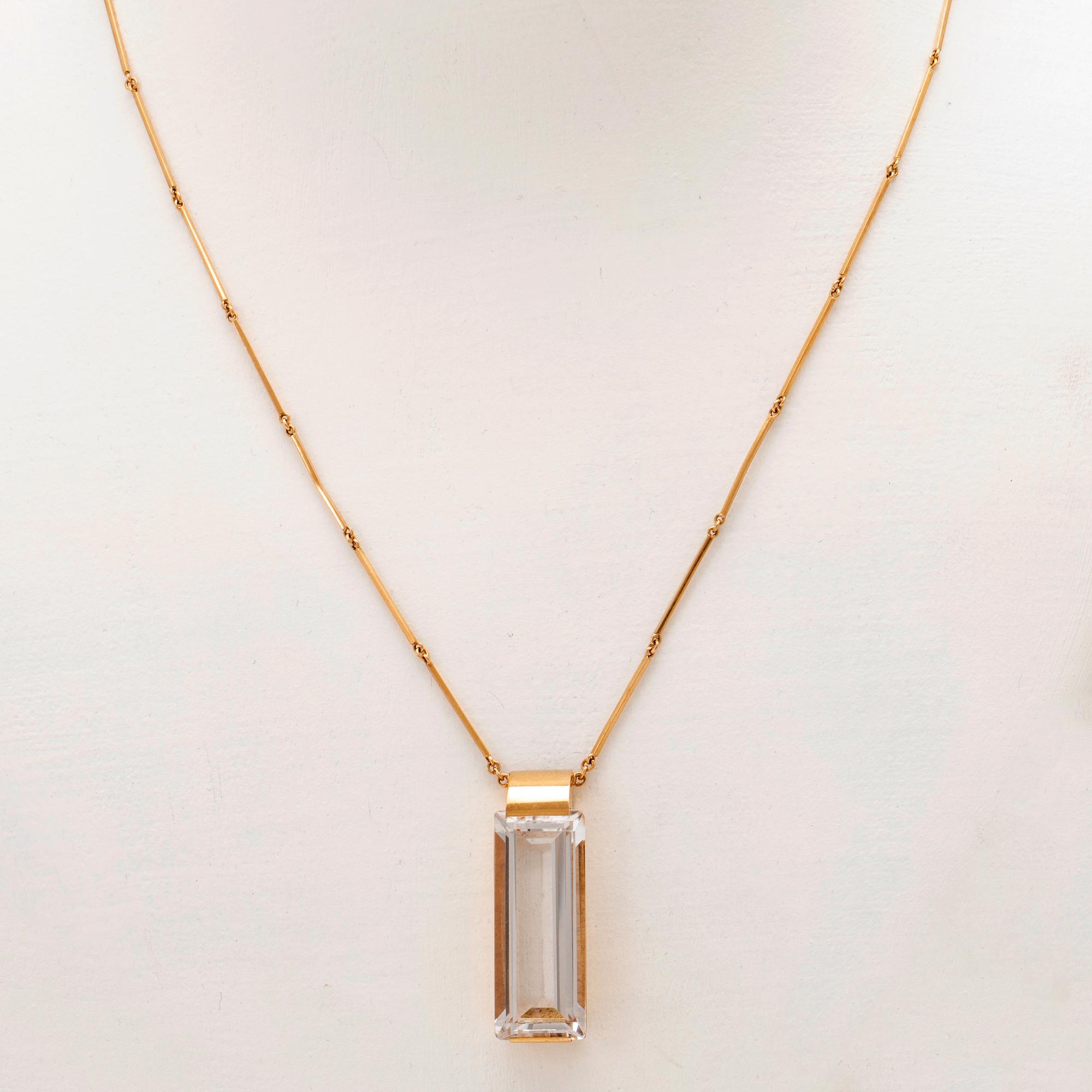 Ateljé Stigbert halsband 18K guld och trappslipad bergskristall 1943.
